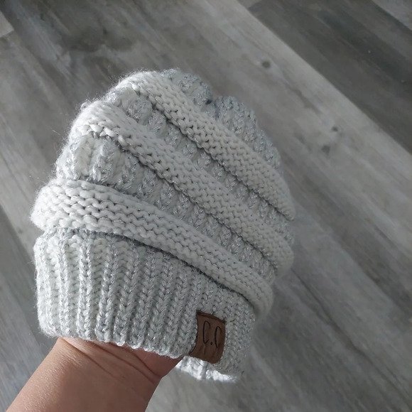 C.C Beanie Sparkly Metallic OS - Picture 3 of 4